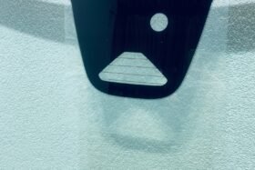 Предно стъкло VOLVO S60 V60 2022- АКУСТИКА+КАМЕРА+СЕНЗОР+GPS-2 на ниска цена