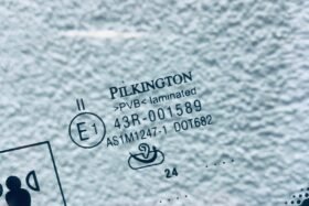 Предно стъкло VOLVO S60 V60 2022- АКУСТИКА+КАМЕРА+СЕНЗОР+GPS-3 на ниска цена