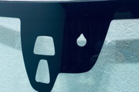 Предно стъкло VOLVO V40 CROSSCOUNTRY 2012- СЕНЗОР+КАМЕРА+ОГРЕВАНЕ-2 на ниска цена