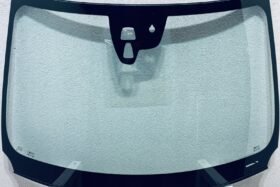 Предно стъкло VOLVO V40 CROSSCOUNTRY 2012- СЕНЗОР+КАМЕРА+ОТОПЛЕНИЕ на ниска цена