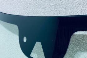 Предно стъкло VOLVO V60 S60 18- КАМ+СЕН+GPS+ОЕ-3 на ниска цена