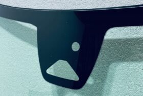 Предно стъкло VOLVO XC40 2020 - АКУСТИКА + КАМЕРА + СЕНЗОР-2 на ниска цена