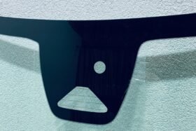 Предно стъкло VOLVO XC40 2020 - АКУСТИКА + КАМЕРА + СЕНЗОР - ПРОМОЦИЯ-2 на ниска цена