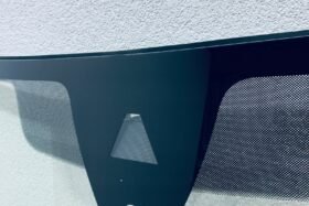 Предно стъкло VW ARTEON 2021 - АКУСТИЧНО + СОЛАРНО + КАМЕРА + СЕНЗОР + ОТОПЛЕНИЕ-2 на ниска цена