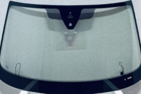 Предно стъкло VW ARTEON 2021 - АКУСТИЧНО + СОЛАРНО + КАМЕРА + СЕНЗОР + ОТОПЛЕНИЕ на ниска цена