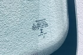 Предно стъкло VW BEETLE 3D 2011- СЕНЗОР+АНТЕНА-3 на ниска цена