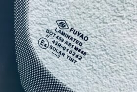 Предно стъкло VW BEETLE II CABRIO 2003-11 ANT+SEN-3 на ниска цена