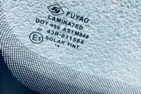 Предно стъкло VW CADDY 2004-2015-3 на ниска цена