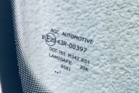 Предно стъкло VW CADDY 2015 - СЕНЗОР-3 на ниска цена