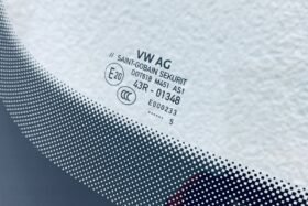 Предно стъкло VW CRAFTER 2024 - КАМЕРА + СЕНЗОР + ОРИГИНАЛ-3 на ниска цена