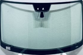 Предно стъкло VW CRAFTER II MAN TGE 2016- СЕНЗОР + НАГРЕВАНЕ + КАМЕРА на ниска цена