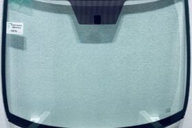 Предно стъкло VW FOX 2006-2011 АНТЕНА на ниска цена