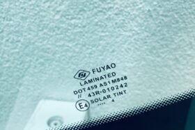 Предно стъкло VW FOX 2006-2011 АНТЕНА + ЦЕНА-3 на ниска цена