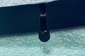 Предно стъкло VW FOX 2006-2011 АНТЕНА + ЦЕНА-4 на ниска цена