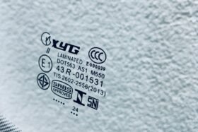 Предно стъкло VW GOLF IV VW BORA 1997-2004-3 на ниска цена