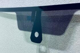 Предно стъкло VW GOLF SPORTSVAN 2016- SOL+SEN+GRЗА-2 на ниска цена