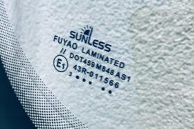 Предно стъкло VW GOLF V VI HBK 2003-2012 СОЛАРИЧНО + СЕНЗОР-3 на ниска цена