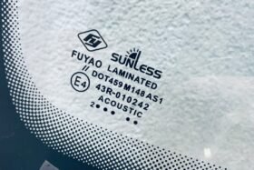 Предно стъкло VW GOLF VII 2013-2016 СОЛАРИЧНО + СЕНЗОР + ОГРЯВАНЕ-3 на ниска цена