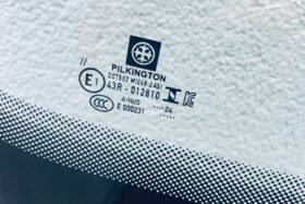 Предно стъкло VW GOLF VIII 2020 - АКУСТИКА + КАМЕРА + СЕНЗОР + HUD - НАМАЛЕНИЕ-3 на ниска цена