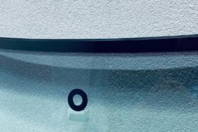 Предно стъкло VW PASSAT B5 SKODA SUPERB 1996- СЕНЗОР ЗА ДЪЖД/ЗАЗОР.-2 на ниска цена