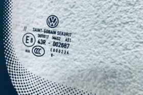 Предно стъкло VW PASSAT B6 2005-2010 АКУСТИКА+СЕНЗОР+ОТОПЛЕНИЕ+OE-3 на ниска цена