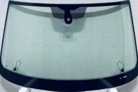 Предно стъкло VW PASSAT B8 2014-2019 АКУСТИКА+СЕНЗОР + ОТОПЛЕНИЕ+ОРИГИНАЛ на ниска цена