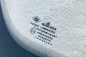 Предно стъкло VW PASSAT B8 2014- АКУ+СОЛ+СЕН+ОГРЕВ-2 на ниска цена