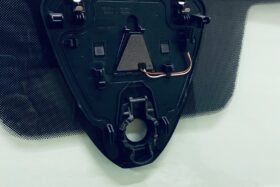 Предно стъкло VW T-ROC 2017-2022 АКУСТИКА+КАМЕРА+СЕНЗОР-4 на ниска цена