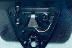 Предно стъкло VW T-ROC 2022 - АКУСТИКА + КАМЕРА + СЕНЗОР - НОВА ЦЕНА-4 на ниска цена