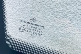 Предно стъкло VW T7 2022 - АКУСТИКА + КАМЕРА + СЕНЗОР + ОГРЕВАНЕ-3 на ниска цена