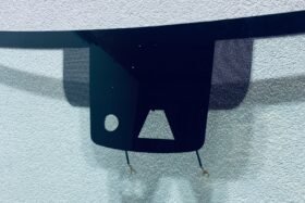 Предно стъкло VW T7 2022 - Акустика + Камера + Сензор + Отопление - Намаление-2 на ниска цена