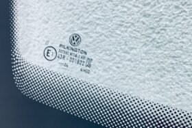 Предно стъкло VW T7 2022 - КАМЕРА + СЕНЗОР + HUD ОТОПЛЕНИЕ + ОРИГИНАЛ-3 на ниска цена