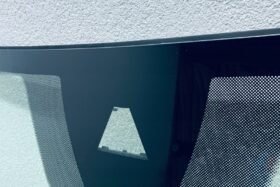 Предно стъкло VW TIAGO NIVUS 2021- VW POLO 2017- КАМЕРА+СЕНЗОР-2 на ниска цена