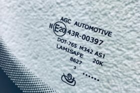 Предно стъкло VW TIGUAN 2020 - АКУСТИКА + КАМЕРА + СЕНЗОР-3 на ниска цена