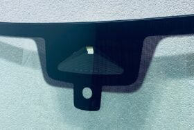 Предно стъкло VW TIGUAN 2024 - АКУСТИКА + КАМЕРА + СЕНЗОР + HUD ОРИГИНАЛ-2 на ниска цена