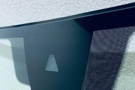 Предно стъкло VW TIGUAN II 2015- АКУ+КАМ+СЕНЗОР-2 на ниска цена