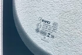 Предно стъкло VW TIGUAN II 2015- АКУ+СЕН-3 на ниска цена