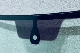 Предно стъкло VW TIGUAN II 2015- АКУСТИЧНО + СЕНЗОР-2 на ниска цена