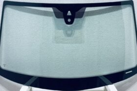 Предно стъкло VW TOUAREG 2018 - АКУСТИЧНО + КАМЕРА + СЕНЗОР + HUD на ниска цена