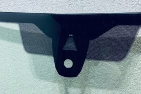 Предно стъкло VW TOUAREG 2018 - SOLAR + КАМЕРА + СЕНЗОР ЗА ОТОПЛЕНИЕ + ОРИГИНАЛ-2 на ниска цена