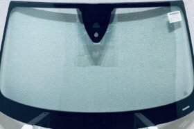 Предно стъкло VW TOUAREG II 2010-2018 АКУ+КАМ+СЕН на ниска цена