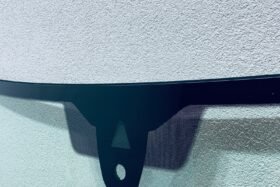 Предно стъкло VW TOUAREG III 2018 - АКУСТИКА + КАМЕРА + СЕНЗОР + ОРИГИНАЛ-2 на ниска цена