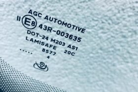 Предно стъкло VW TOURAN 2010-2015 АКУСТИКА+СЕНЗОР+СИВ ПАСС-3 на ниска цена