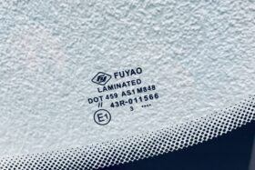 Предно стъкло за BMW 3 E90 E91 2005-2012 - СЕНЗОР ЗА ДЪЖД/ЗАЗОР.-3 на ниска цена