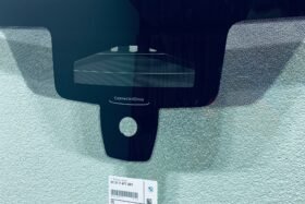 Предно стъкло за BMW 3 G20 2018 - АКУСТИКА + КАМЕРА + СЕНЗОР + HUD ОРИГИНАЛ-2 на ниска цена