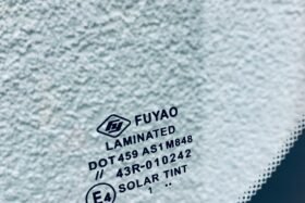 Предно стъкло за BMW 3 GT 2013- F34 KAM+SENS-3 на ниска цена