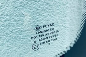 Предно стъкло за BMW 3 GT F34 2013--3 на ниска цена