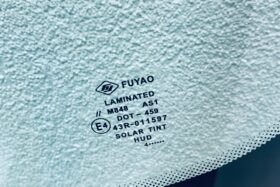 Предно стъкло за BMW 5 F10 2010-2012 СЕНЗОР+КАМЕРА+HUD-3 на ниска цена