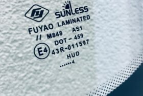 Предно стъкло за BMW 5 F10 F11 2010-2012 SOLAR+КАМЕРА+СЕНЗОР+HUD НАМАЛЕНИЕ-3 на ниска цена