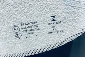 Предно стъкло за BMW 5 F10 F11 2012-2017 SOLAR+СЕНЗОР-3 на ниска цена